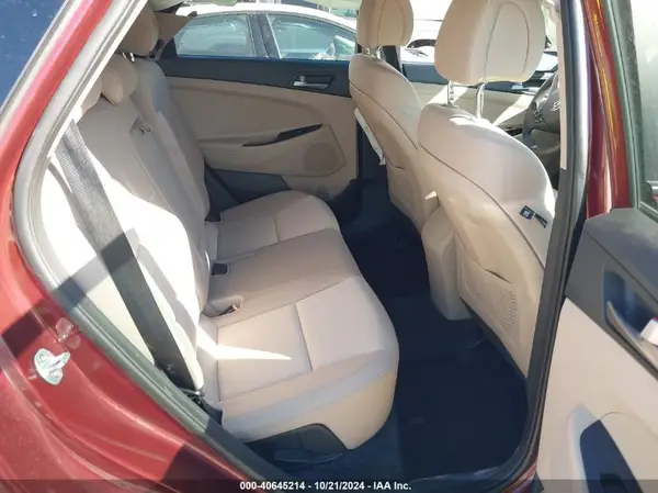 KM8J33A4XJU663290 2018 HYUNDAI TUCSON - Image 8