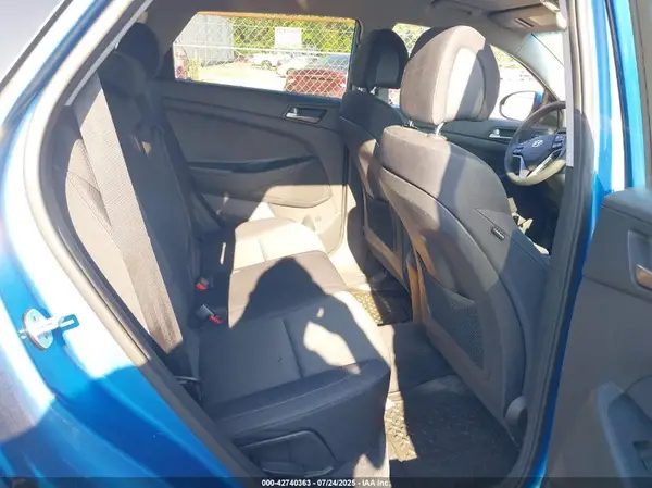 KM8J33A4XJU663337 2018 HYUNDAI TUCSON - Image 8