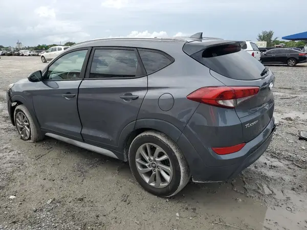 KM8J33A4XJU663659 2018 HYUNDAI TUCSON - Image 2