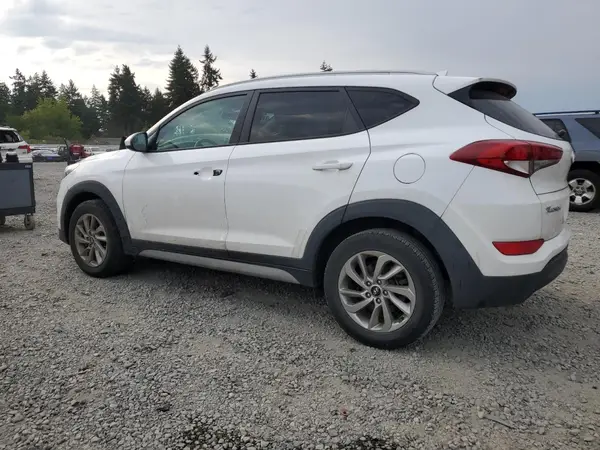KM8J33A4XJU669221 2018 HYUNDAI TUCSON - Image 2