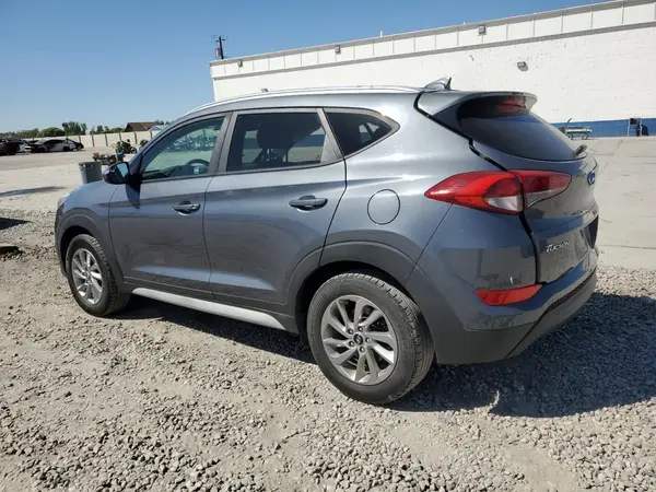 KM8J33A4XJU672376 2018 HYUNDAI TUCSON - Image 2