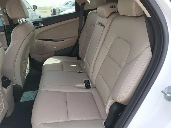 KM8J33A4XJU673611 2018 HYUNDAI TUCSON - Image 1