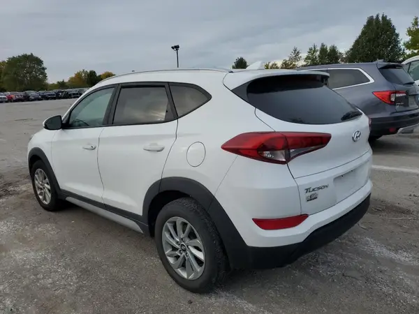 KM8J33A4XJU675813 2018 HYUNDAI TUCSON - Image 2
