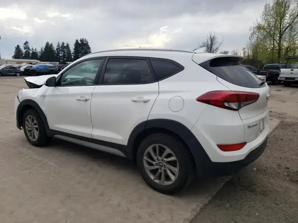 KM8J33A4XJU679330 2018 HYUNDAI TUCSON - Image 2