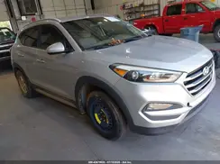 KM8J33A4XJU684785 2018 HYUNDAI TUCSON