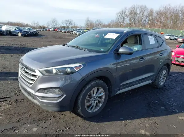 KM8J33A4XJU690392 2018 HYUNDAI TUCSON - Image 2