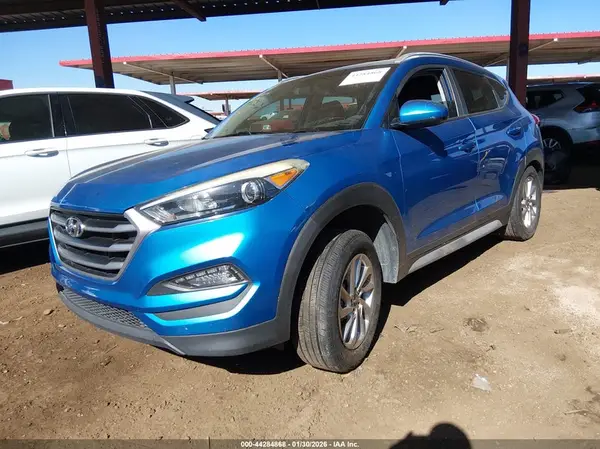 KM8J33A4XJU692451 2018 HYUNDAI TUCSON - Image 2