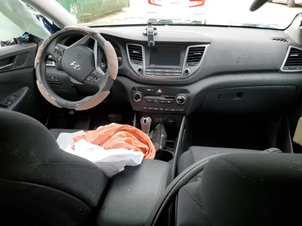 KM8J33A4XJU694183 2018 HYUNDAI TUCSON - Image 8
