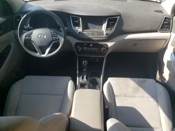 KM8J33A4XJU709457 2018 HYUNDAI TUCSON - Image 8