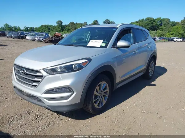 KM8J33A4XJU710687 2018 HYUNDAI TUCSON - Image 2