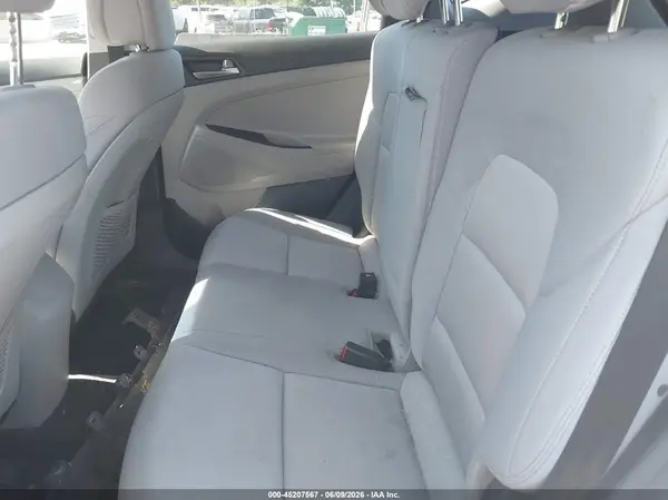 KM8J33A4XJU710687 2018 HYUNDAI TUCSON - Image 8