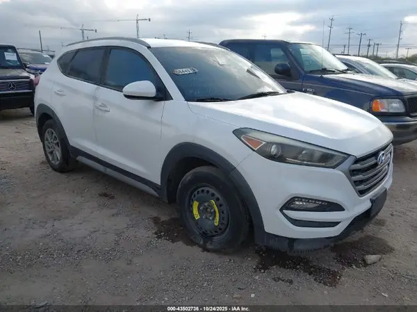 KM8J33A4XJU713962 2018 HYUNDAI TUCSON - Image 1