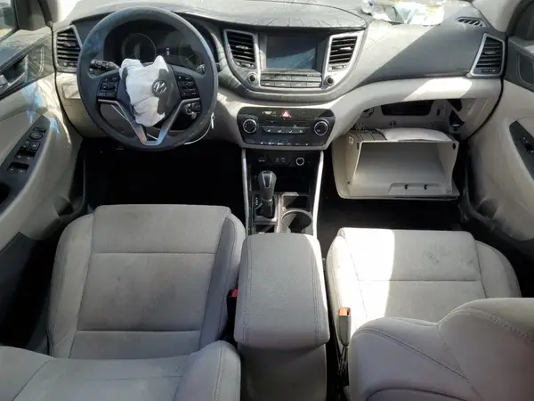 KM8J33A4XJU714805 2018 HYUNDAI TUCSON - Image 8