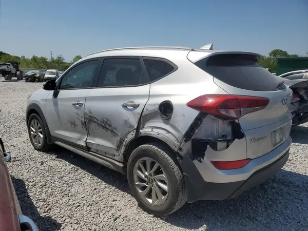 KM8J33A4XJU719468 2018 HYUNDAI TUCSON - Image 2