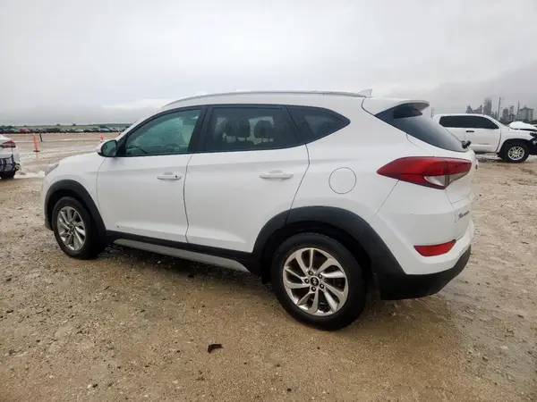 KM8J33A4XJU723021 2018 HYUNDAI TUCSON - Image 2