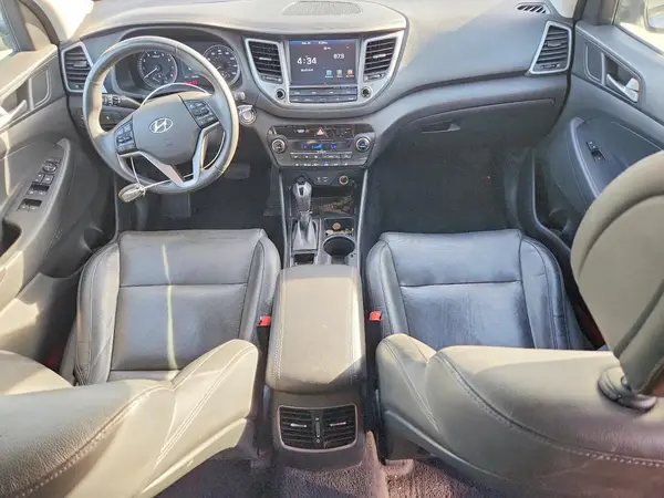 KM8J33A4XJU744368 2018 HYUNDAI TUCSON - Image 8
