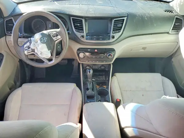 KM8J33A4XJU745018 2018 HYUNDAI TUCSON - Image 8