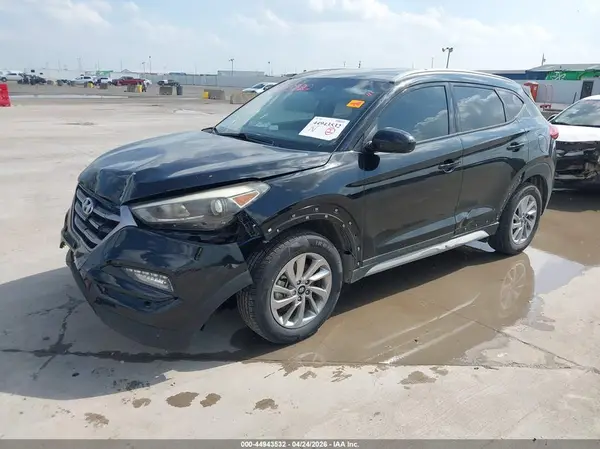 KM8J33A4XJU745861 2018 HYUNDAI TUCSON - Image 2
