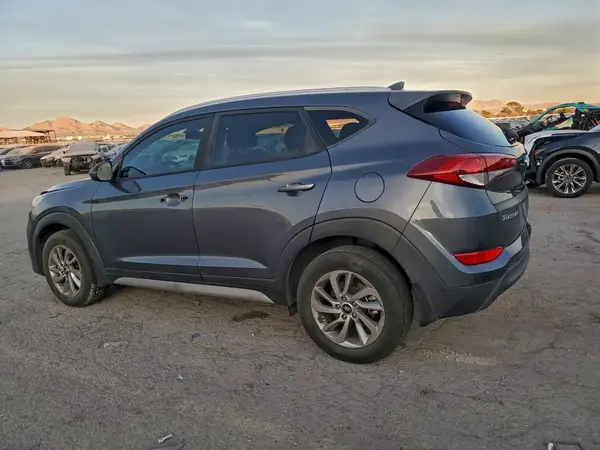 KM8J33A4XJU769285 2018 HYUNDAI TUCSON - Image 2