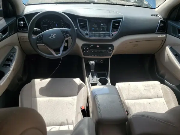KM8J33A4XJU832403 2018 HYUNDAI TUCSON - Image 8