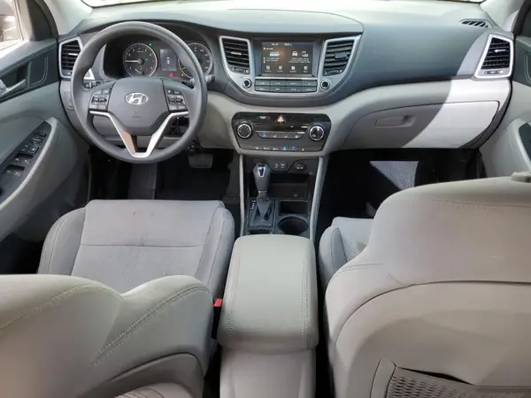 KM8J33A4XJU834913 2018 HYUNDAI TUCSON - Image 8