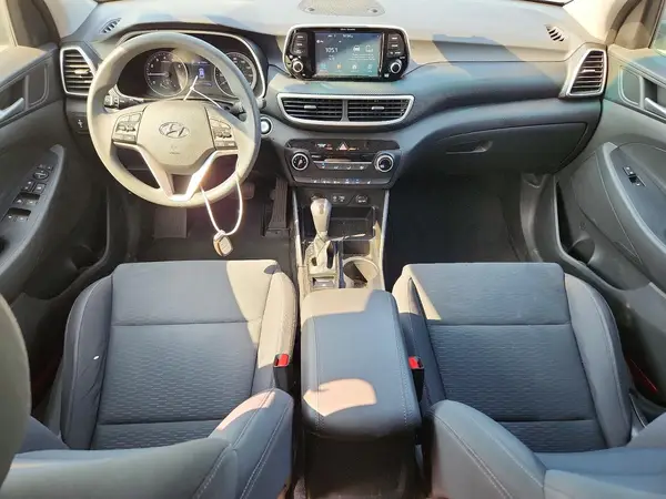 KM8J33A4XKU051947 2019 HYUNDAI TUCSON - Image 8