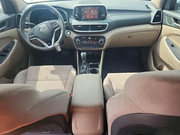 KM8J33A4XKU074886 2019 HYUNDAI TUCSON - Image 8