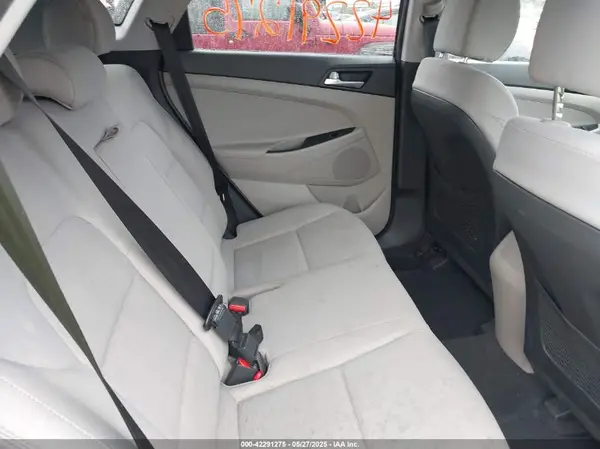 KM8J33A4XKU851129 2019 HYUNDAI TUCSON - Image 8