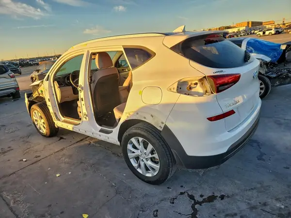 KM8J33A4XKU854287 2019 HYUNDAI TUCSON - Image 2