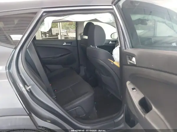 KM8J33A4XKU862390 2019 HYUNDAI TUCSON - Image 8
