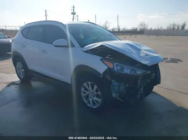 KM8J33A4XKU926976 2019 HYUNDAI TUCSON - Image 1