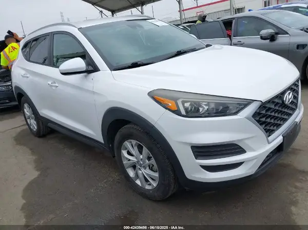 KM8J33A4XKU969116 2019 HYUNDAI TUCSON - Image 1