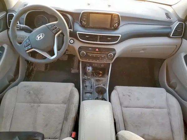 KM8J33A4XLU113137 2020 HYUNDAI TUCSON - Image 8