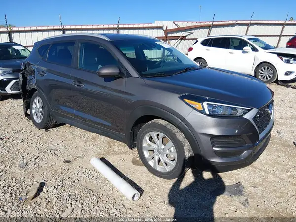 KM8J33A4XLU117608 2020 HYUNDAI TUCSON - Image 1