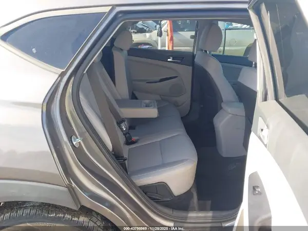KM8J33A4XLU141326 2020 HYUNDAI TUCSON - Image 8