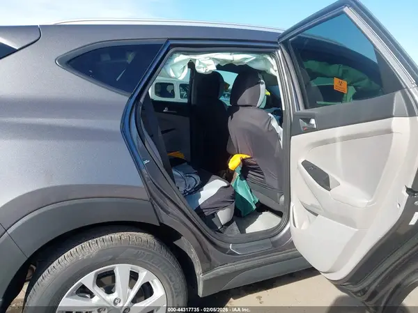 KM8J33A4XLU177694 2020 HYUNDAI TUCSON - Image 8