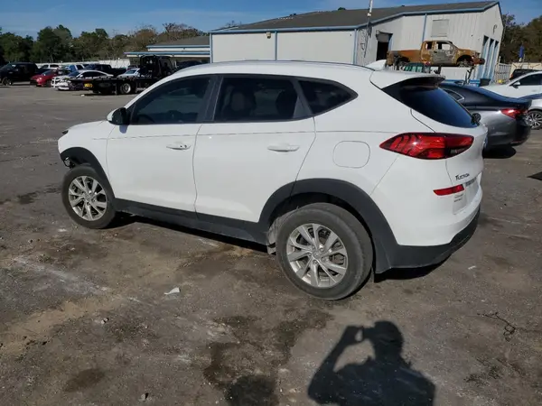 KM8J33A4XLU271235 2020 HYUNDAI TUCSON - Image 2