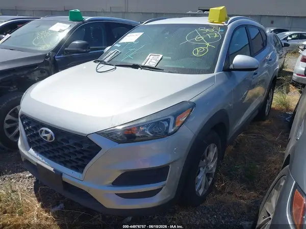 KM8J33A4XLU272644 2020 HYUNDAI TUCSON - Image 2