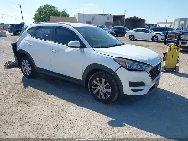 KM8J33A4XMU303733 2021 HYUNDAI TUCSON - Image 1