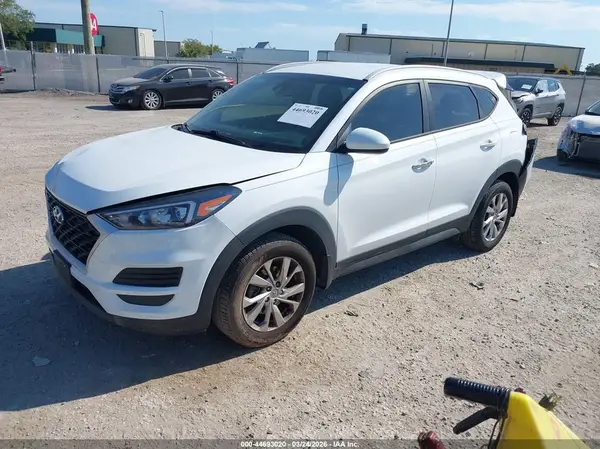 KM8J33A4XMU303733 2021 HYUNDAI TUCSON - Image 2