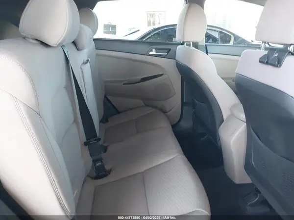 KM8J33A4XMU384362 2021 HYUNDAI TUCSON - Image 8