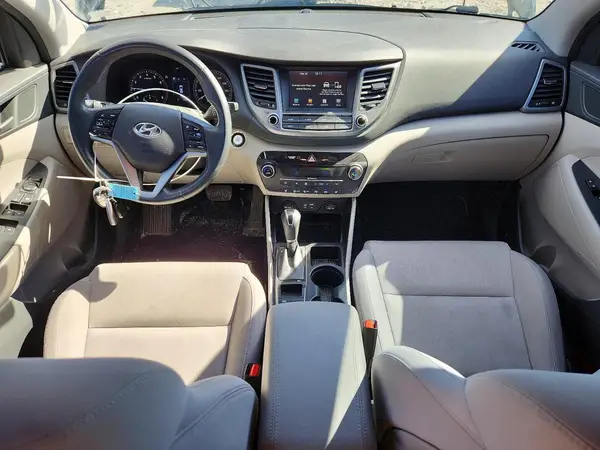 KM8J33AL0JU735962 2018 HYUNDAI TUCSON - Image 8