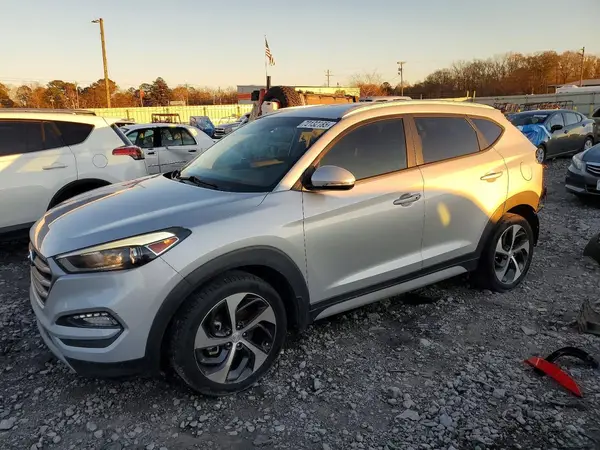 KM8J33AL0JU748386 2018 HYUNDAI TUCSON - Image 1