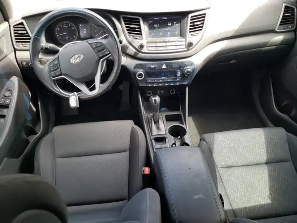 KM8J33AL0JU763017 2018 HYUNDAI TUCSON - Image 8