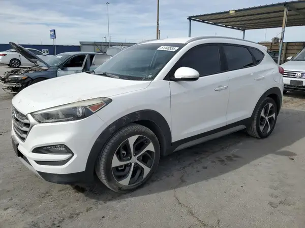 KM8J33AL0JU771179 2018 HYUNDAI TUCSON - Image 1
