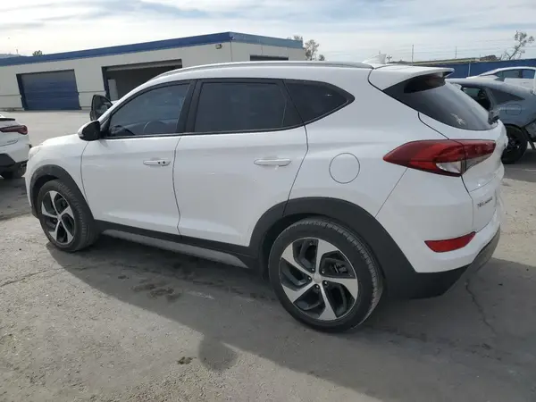 KM8J33AL0JU771179 2018 HYUNDAI TUCSON - Image 2
