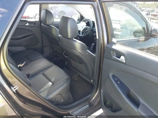 KM8J33AL0KU865242 2019 HYUNDAI TUCSON - Image 8