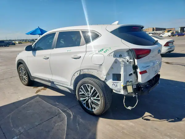 KM8J33AL0KU942627 2019 HYUNDAI TUCSON - Image 2