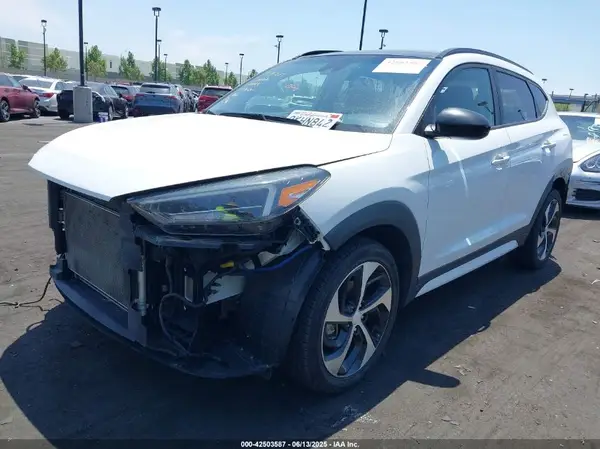 KM8J33AL0KU954552 2019 HYUNDAI TUCSON - Image 2