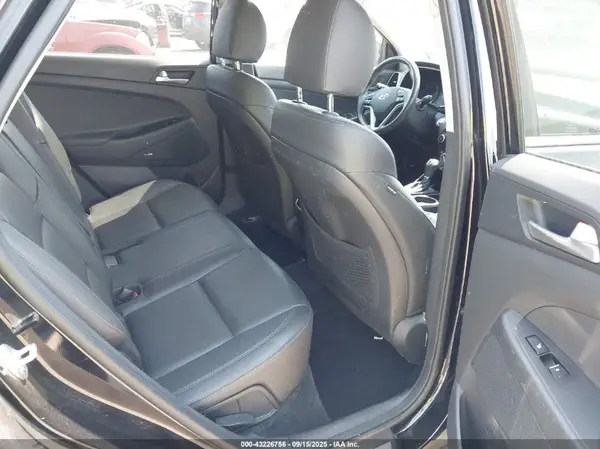 KM8J33AL0MU285248 2021 HYUNDAI TUCSON - Image 8